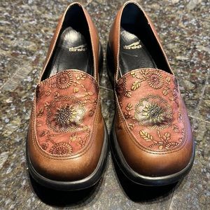 Dansko Mandolin Size 40EU Shoes
